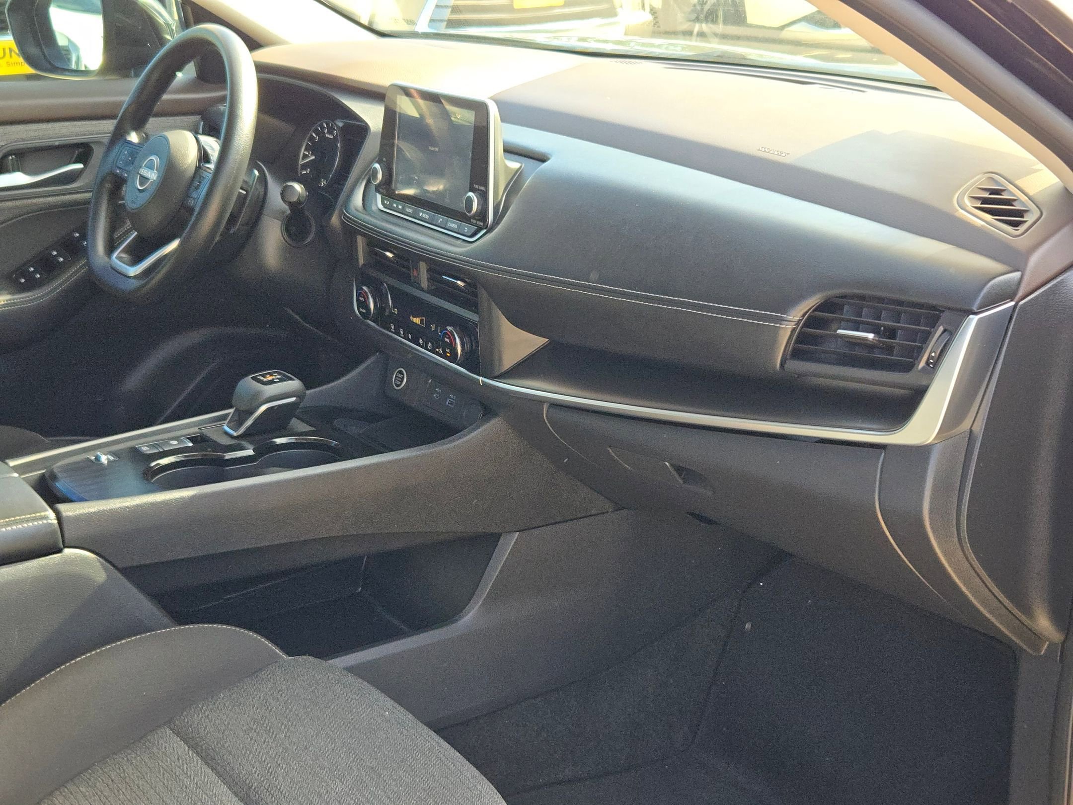 Certified 2023 Nissan Rogue SV image 27