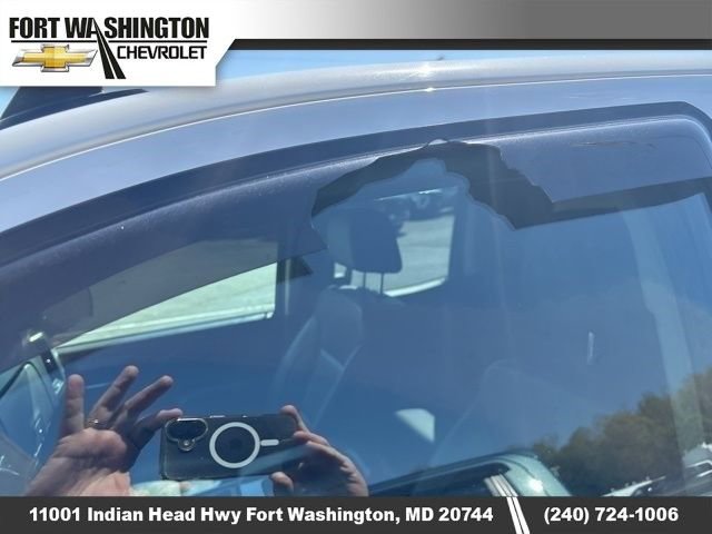 Used 2017 Chevrolet Silverado 1500 LT AWD/4WD image 4