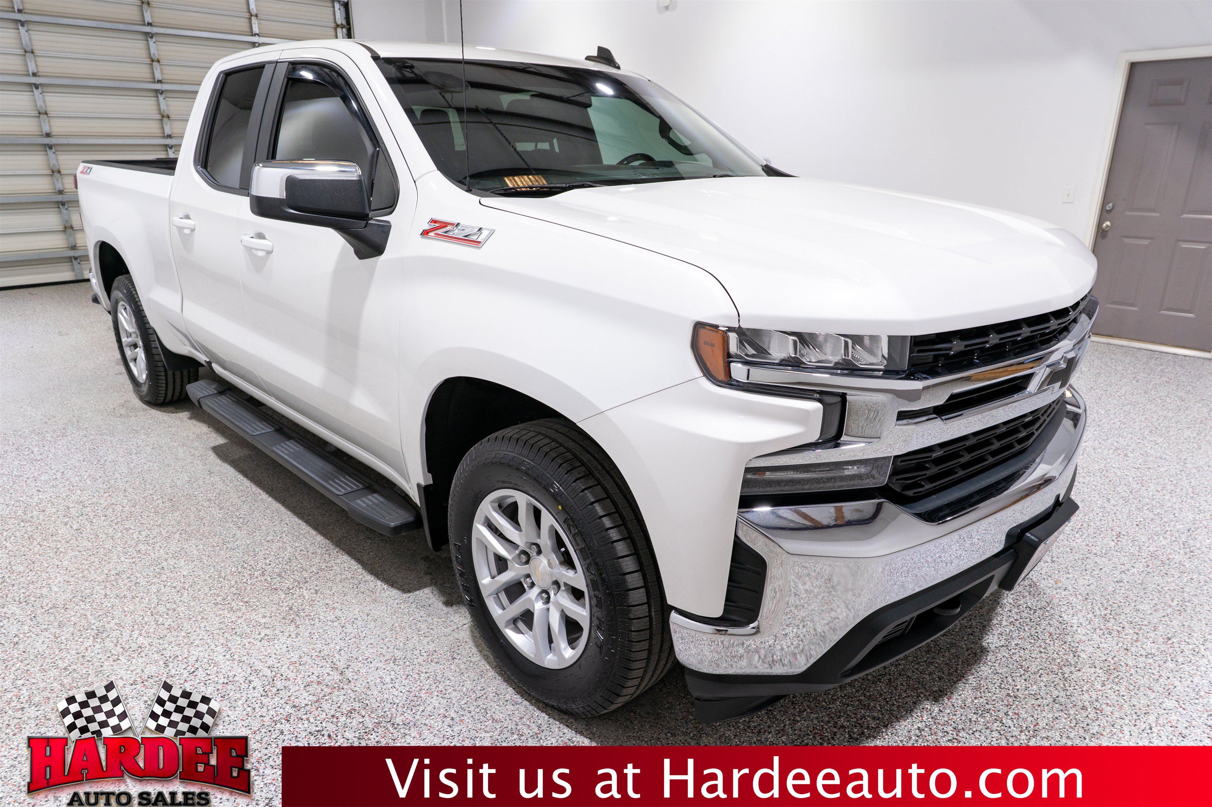Used 2019 Chevrolet Silverado 1500 LT AWD/4WD image 6