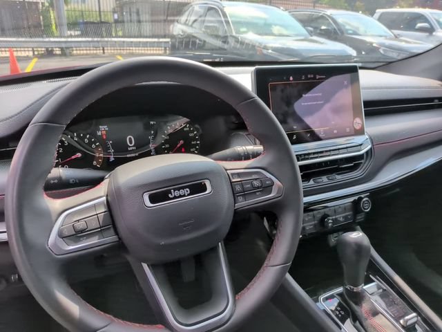 Used 2024 Jeep Compass Trailhawk AWD/4WD image 24