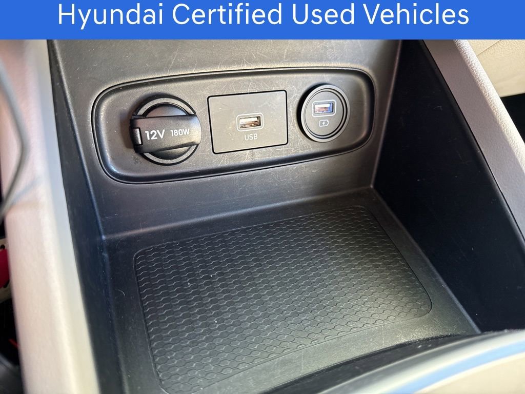 Certified 2021 Hyundai Venue SEL image 28