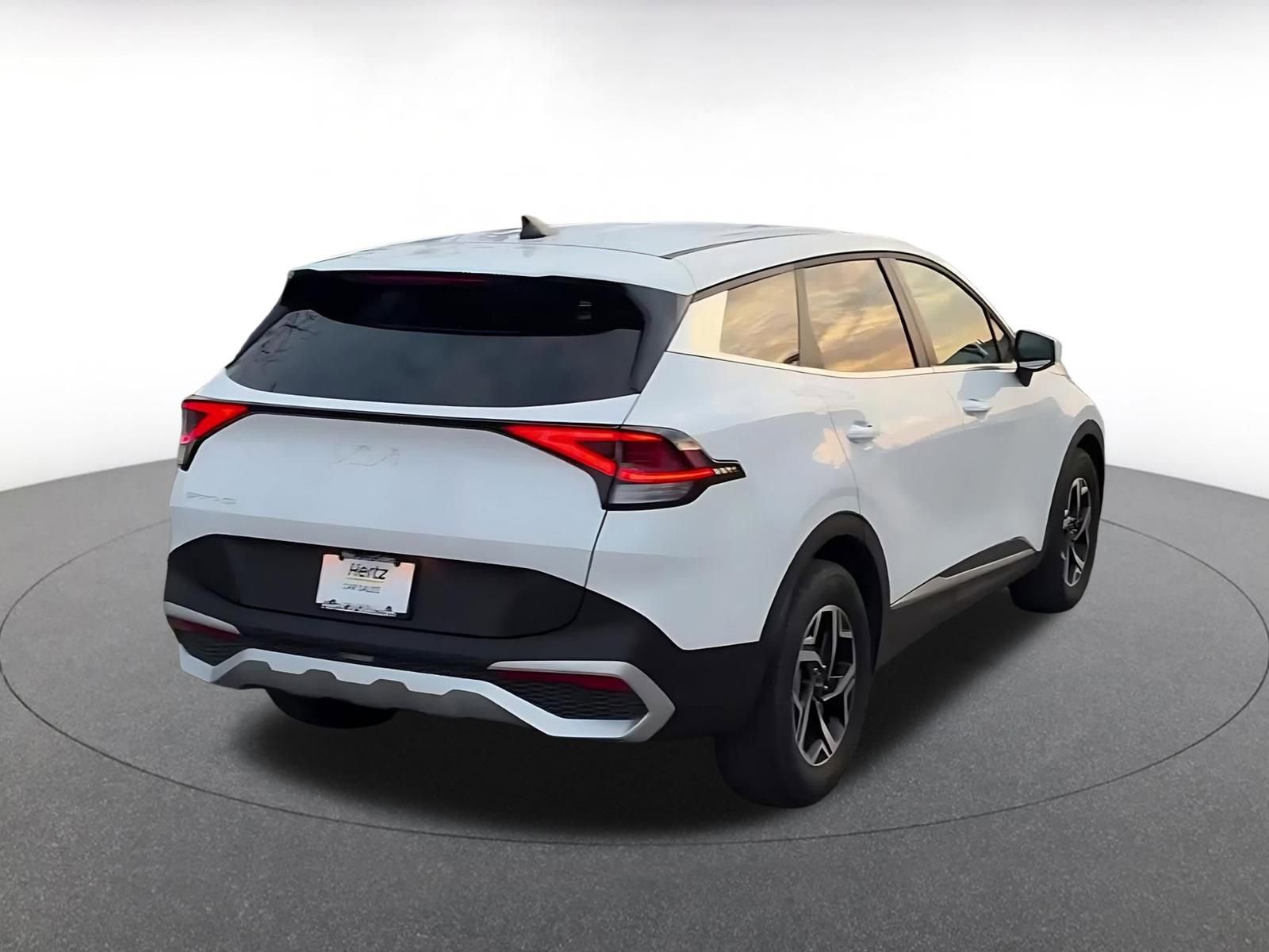 Used 2025 Kia Sportage LX image 15