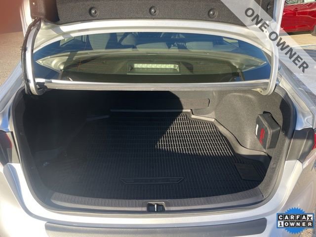 Used 2022 Toyota Corolla SE w/ SE Premium Package image 11