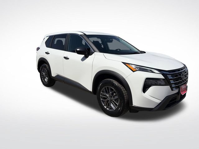 Used 2024 Nissan Rogue S AWD/4WD image 9