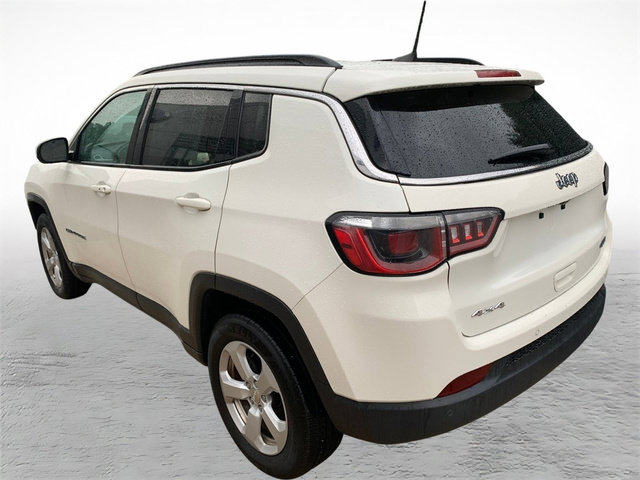 Used 2018 Jeep Compass Latitude w/ Popular Equipment Group AWD/4WD image 4