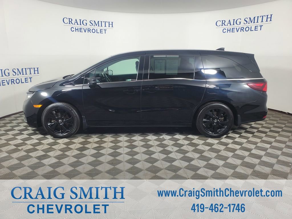 Used 2023 Honda Odyssey Sport image 2