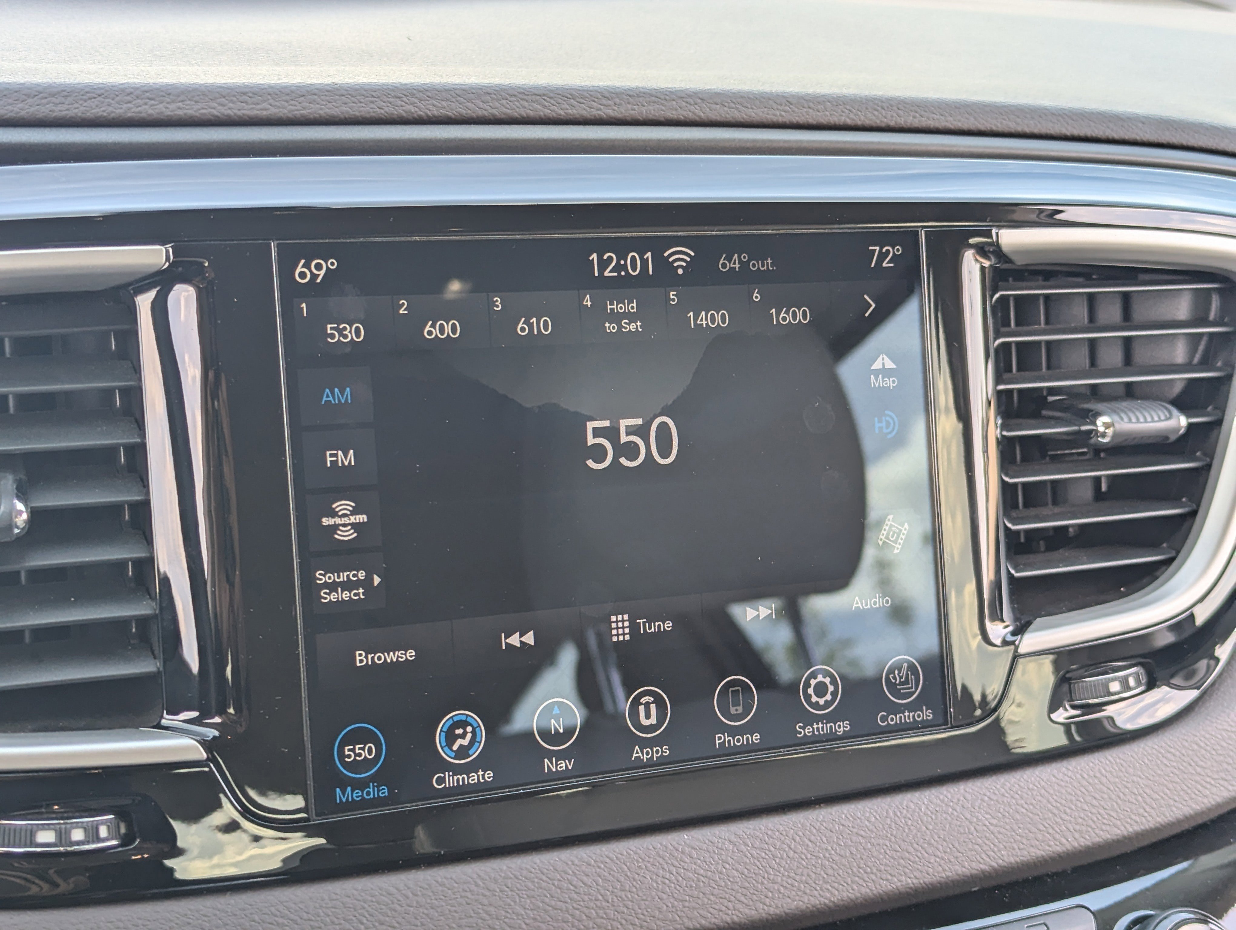 Used 2020 Chrysler Pacifica Touring-L Plus image 21