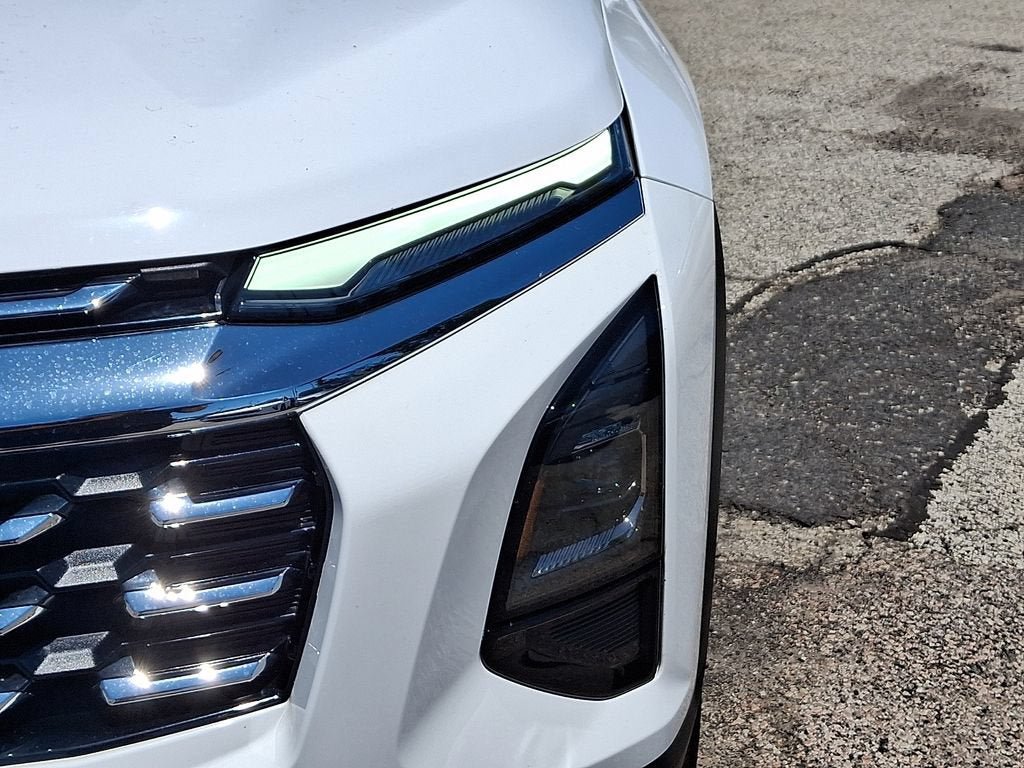Used 2025 Chevrolet Equinox LT w/ Convenience Package II AWD/4WD image 10
