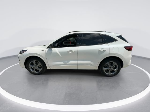 Used 2024 Ford Escape ST-Line w/ Tech Pack #1 FWD image 5