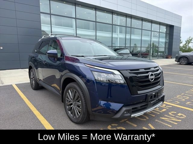 Certified 2025 Nissan Pathfinder SL w/ SL Premium Package AWD/4WD image 11