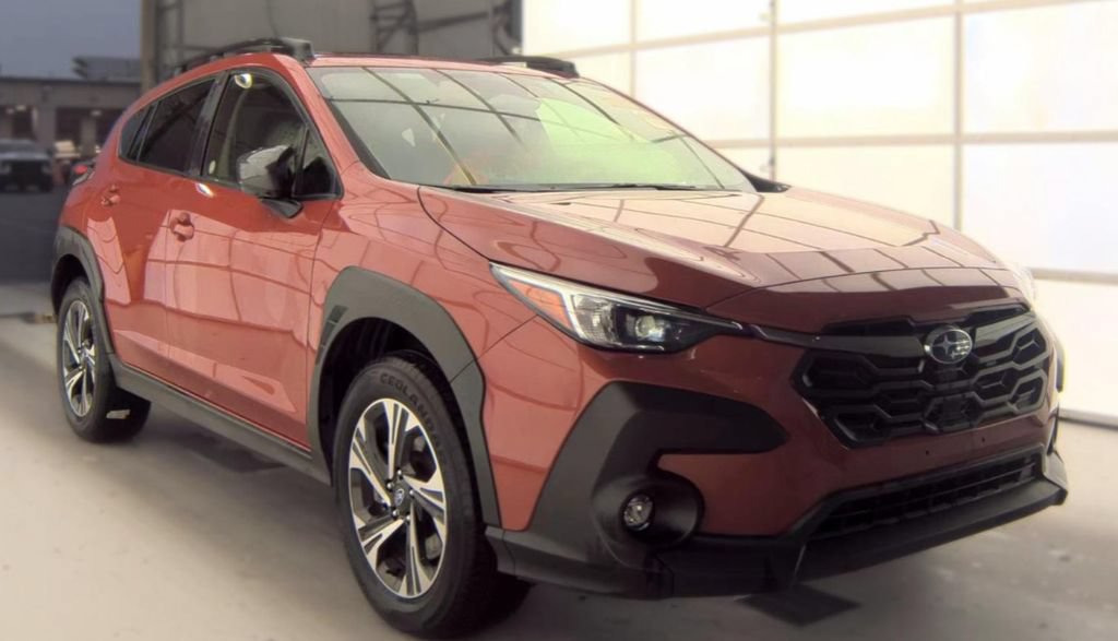 Used 2025 Subaru Crosstrek 2.5i Premium AWD/4WD image 5
