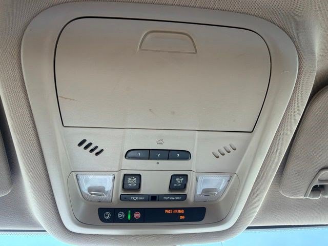 Used 2017 GMC Acadia Denali AWD/4WD image 38