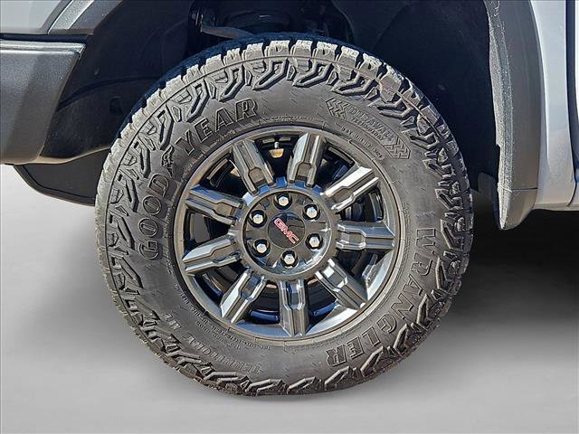 Used 2025 GMC Sierra 1500 AT4X image 19