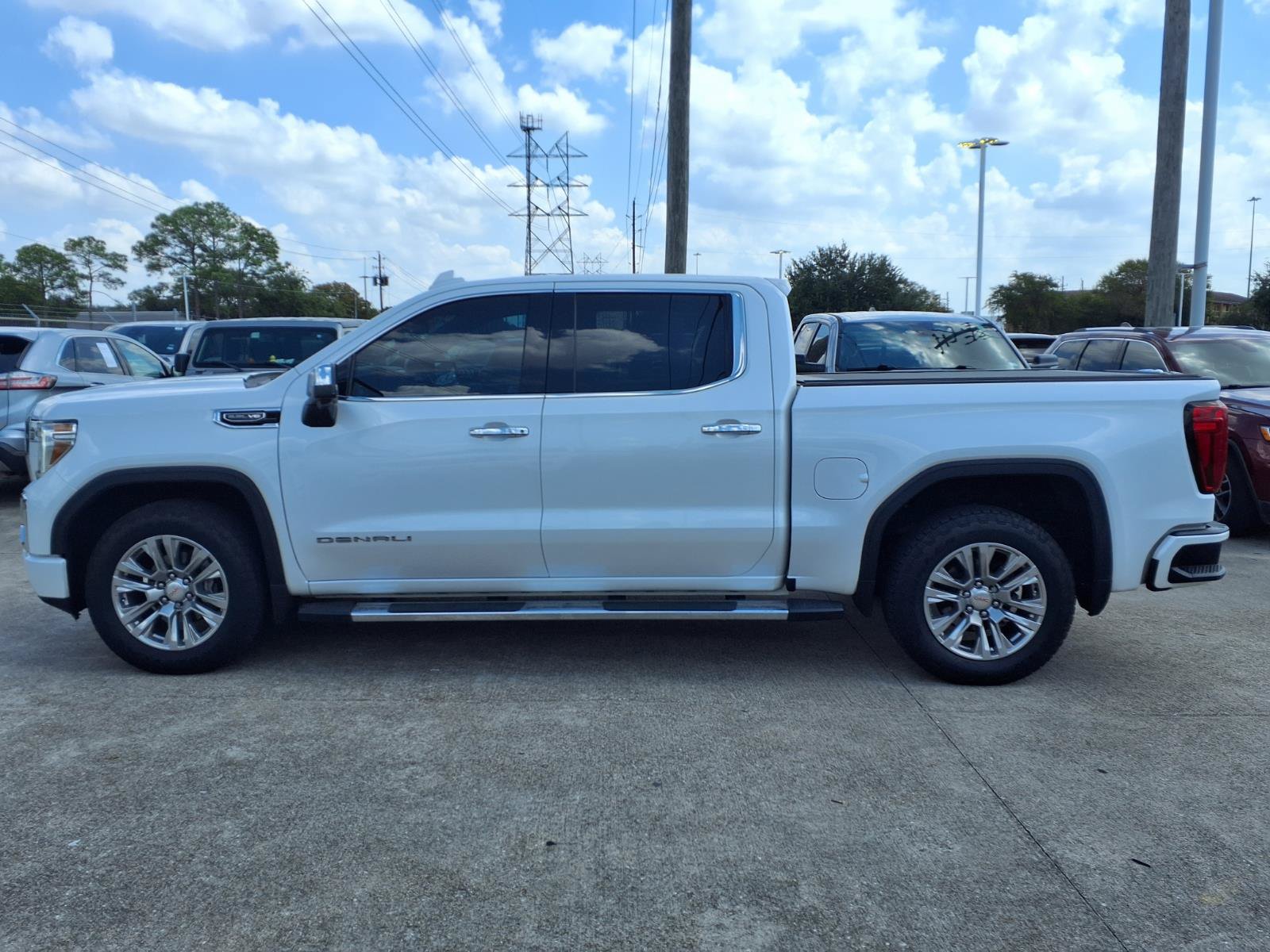 Used 2022 GMC Sierra 1500 Denali w/ Driver Alert Package II AWD/4WD image 24