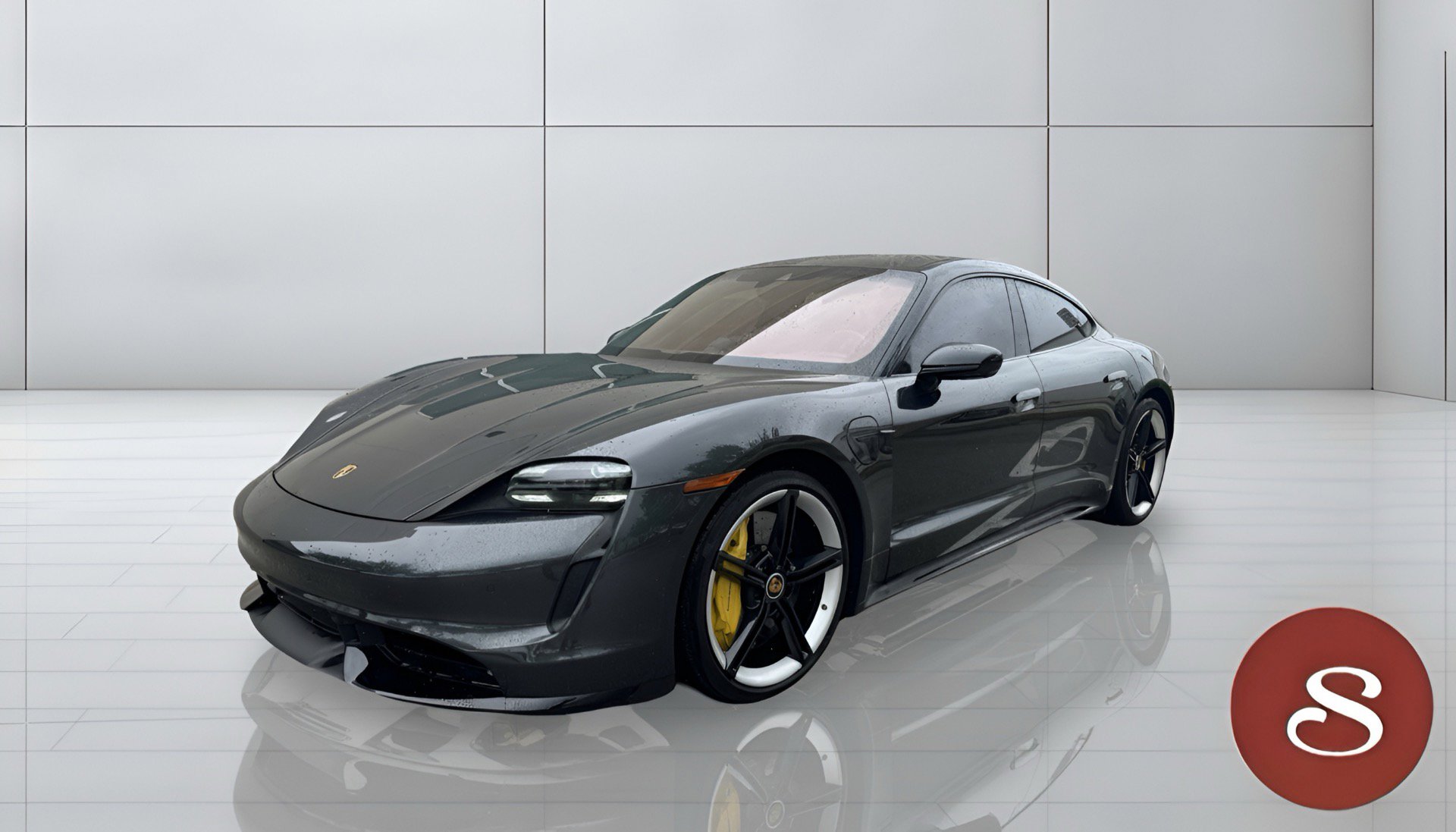 Used 2020 Porsche Taycan Turbo S image 4