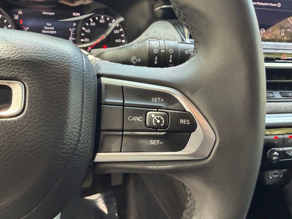 Used 2024 Jeep Compass Latitude AWD/4WD image 23