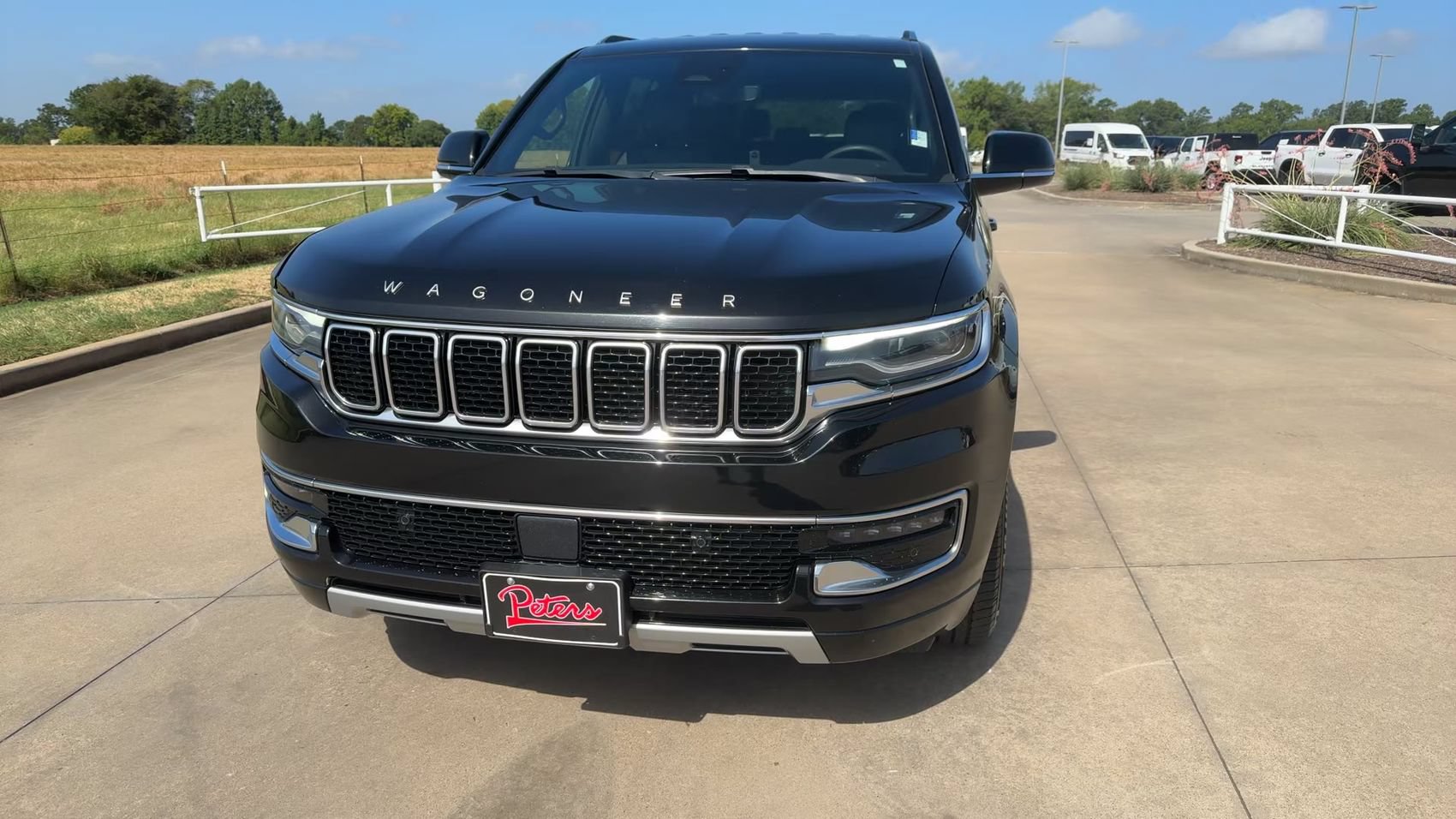 Used 2024 Jeep Wagoneer L Series II w/ Flexible Seating Group AWD/4WD image 4