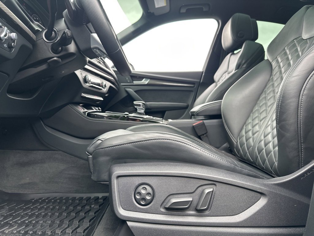 Used 2023 Audi SQ5 Prestige w/ Prestige Package image 25