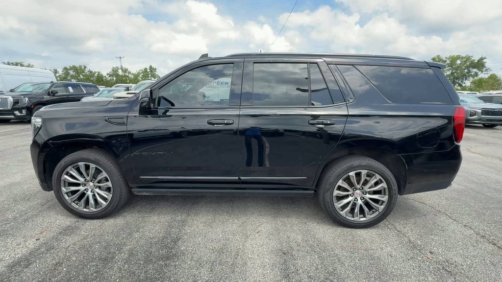 Used 2021 GMC Yukon Denali w/ Denali Premium Package AWD/4WD image 5