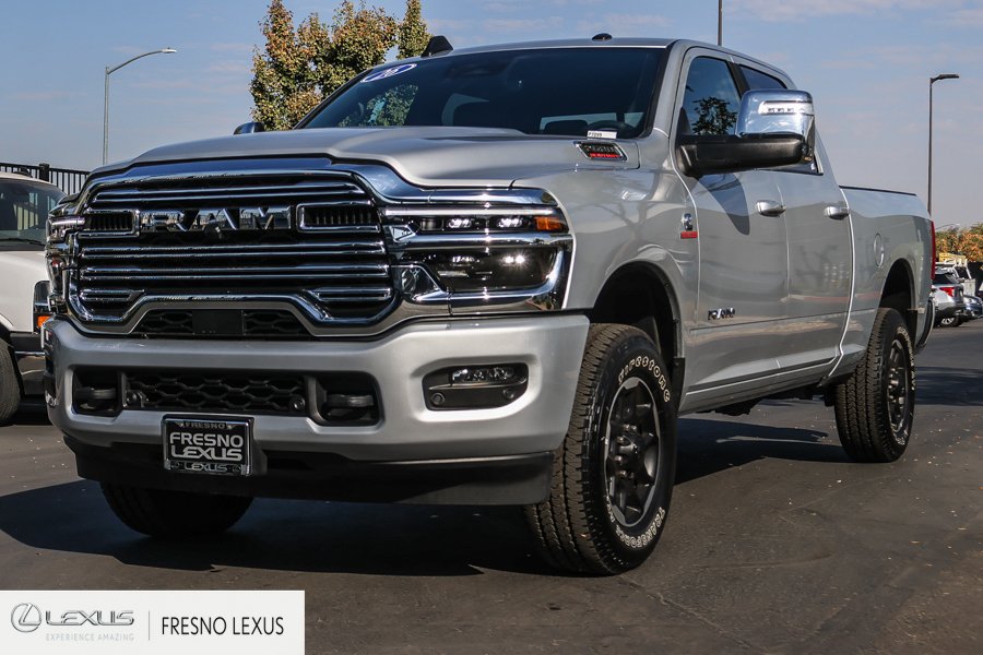 Used 2026 RAM 2500 Laramie AWD/4WD image 3