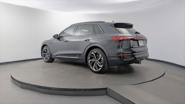 Used 2024 Audi Q8 e-tron Premium Plus w/ Premium Plus Package AWD/4WD image 6