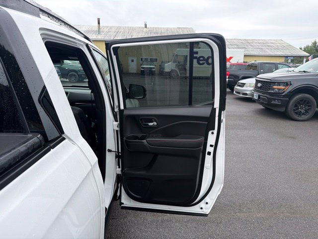 Used 2025 Honda Ridgeline Black Edition image 41