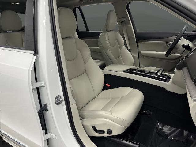 Used 2024 Volvo XC90 B6 Plus w/ Protection Package Premier image 30