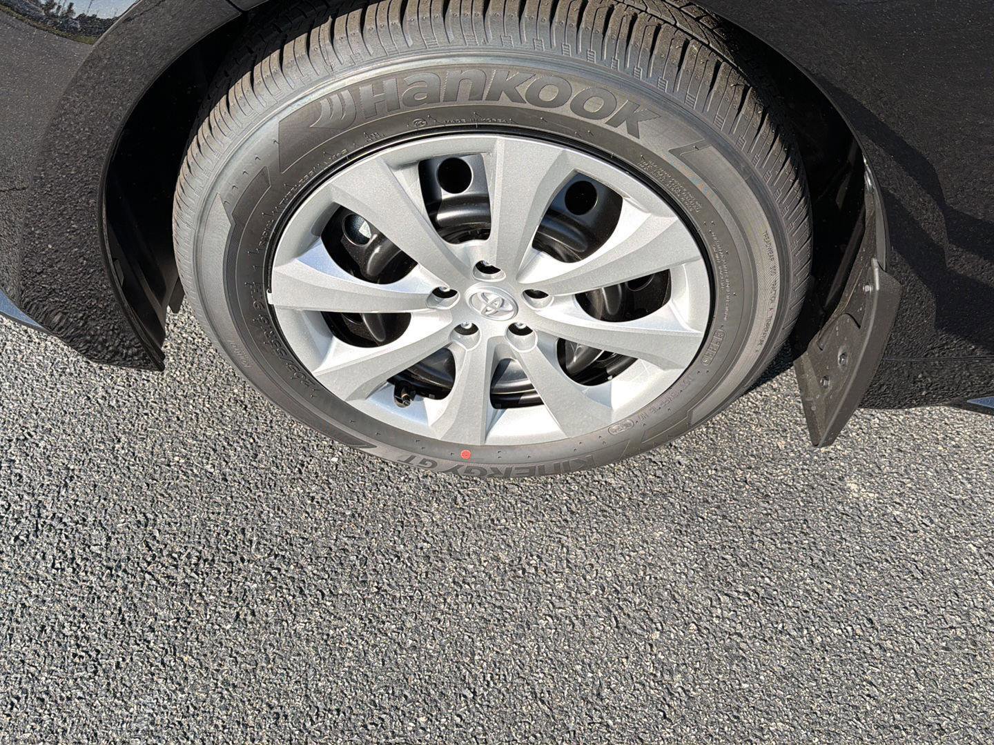 New 2026 Toyota Corolla LE image 32