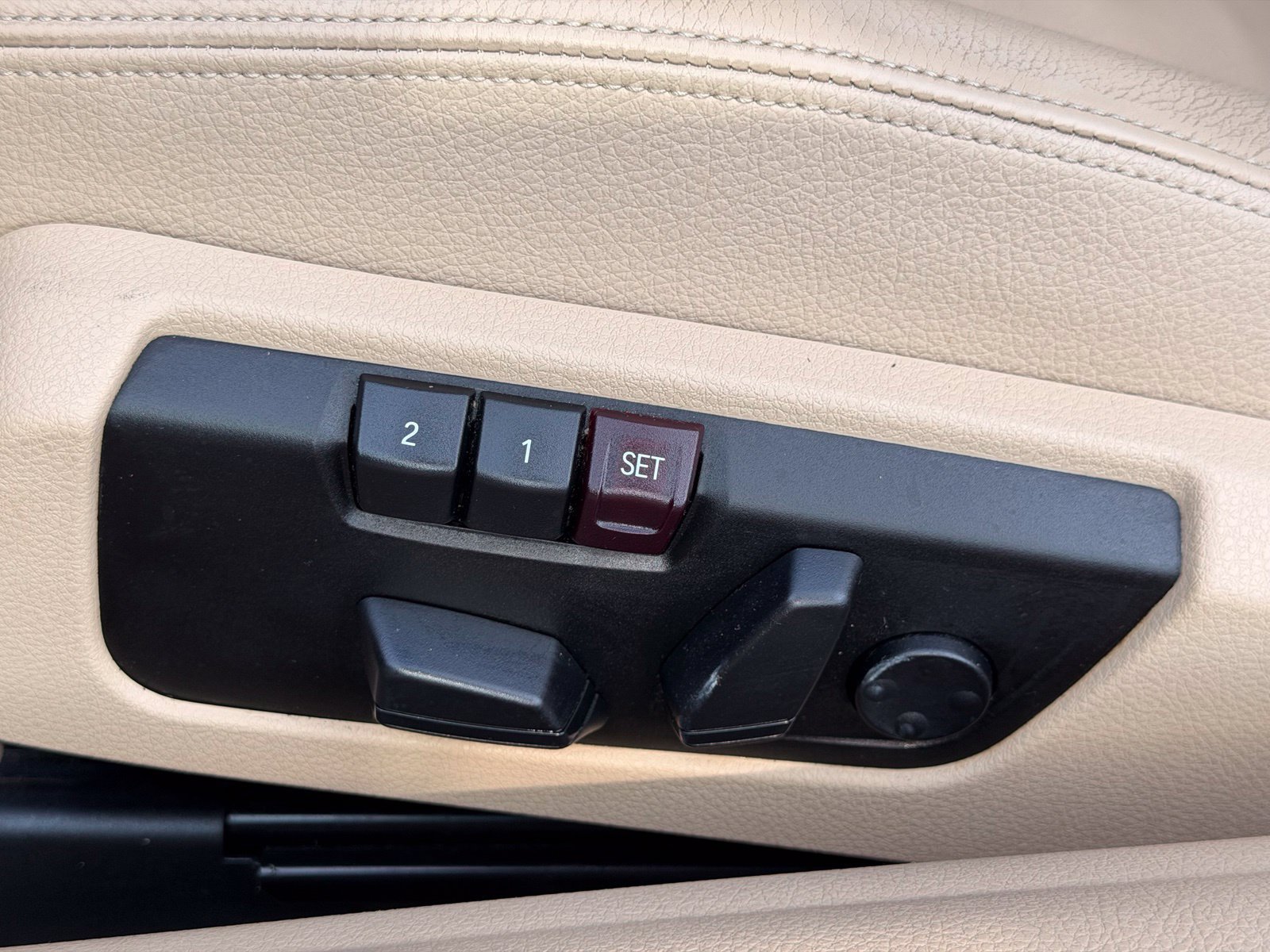 Used 2015 BMW 428i Convertible RWD image 16