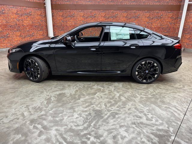 Used 2026 BMW M235i xDrive w/ Technology Package AWD/4WD image 2