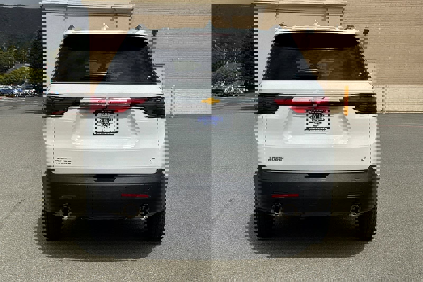 Used 2023 Chevrolet Traverse LT image 5