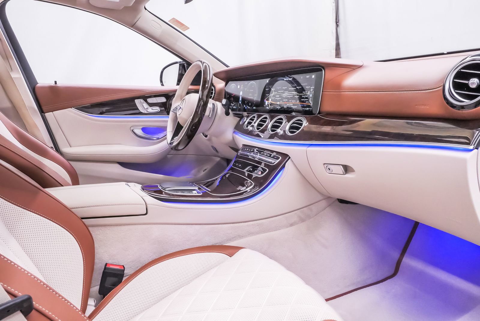 Used 2022 Mercedes-Benz E 350 Sedan image 13