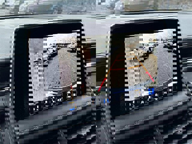 Used 2023 GMC Yukon XL AT4 w/ AT4 Premium Package image 34