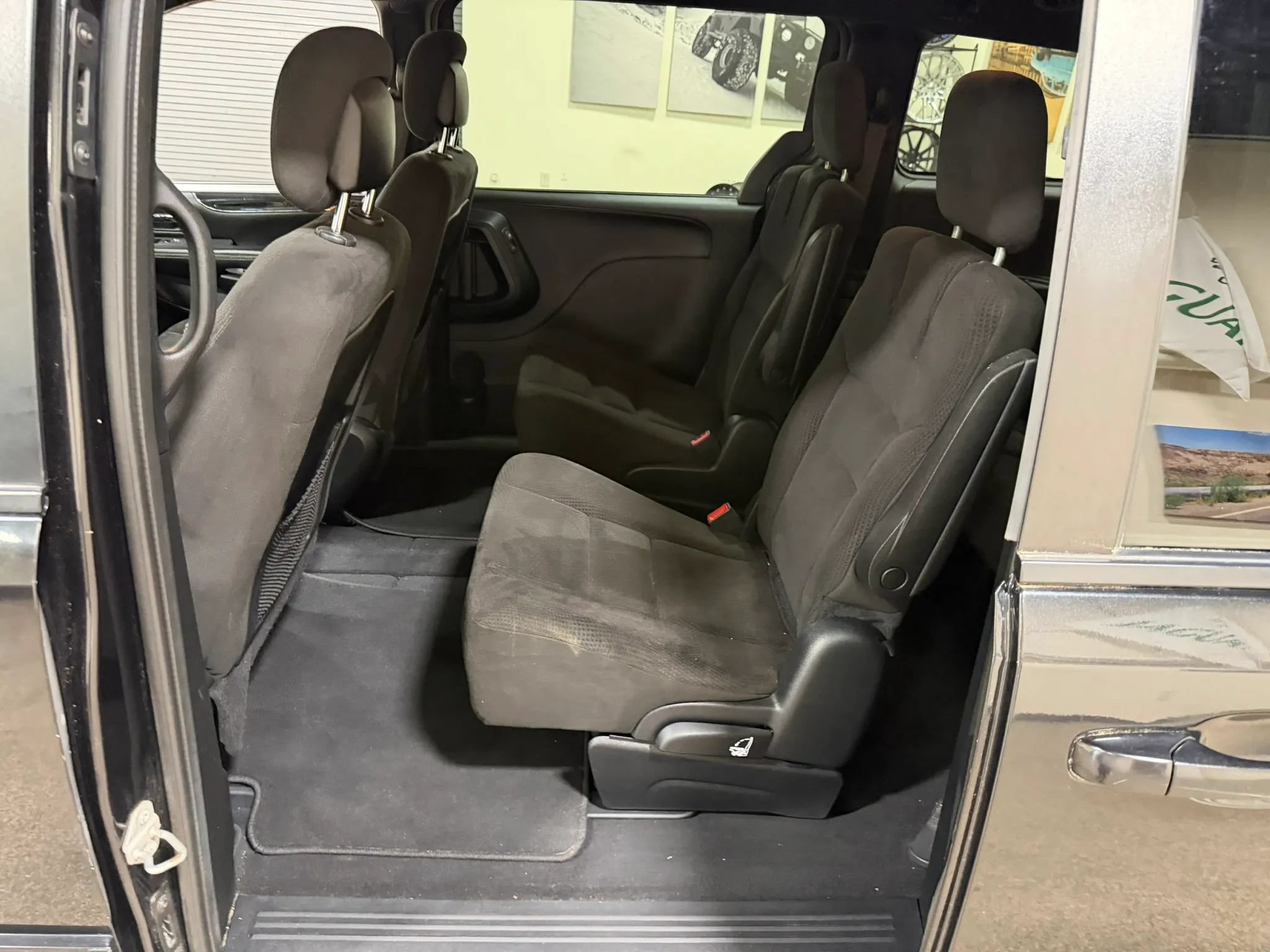 Used 2016 Dodge Grand Caravan SE FWD image 26