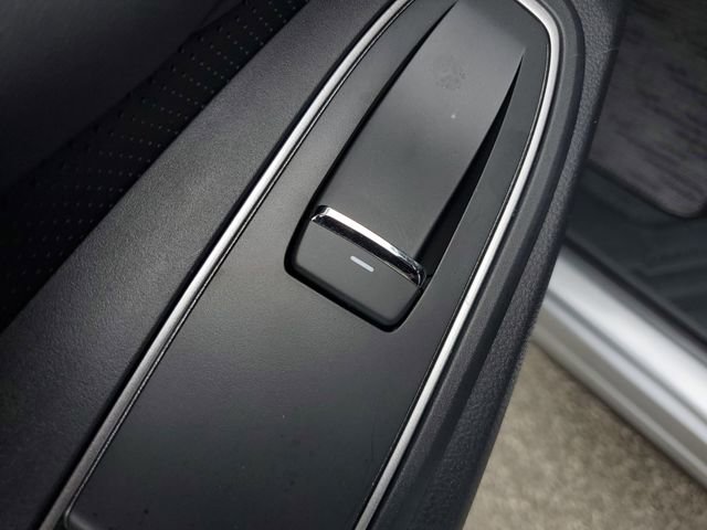 Certified 2025 Subaru Ascent Touring image 17