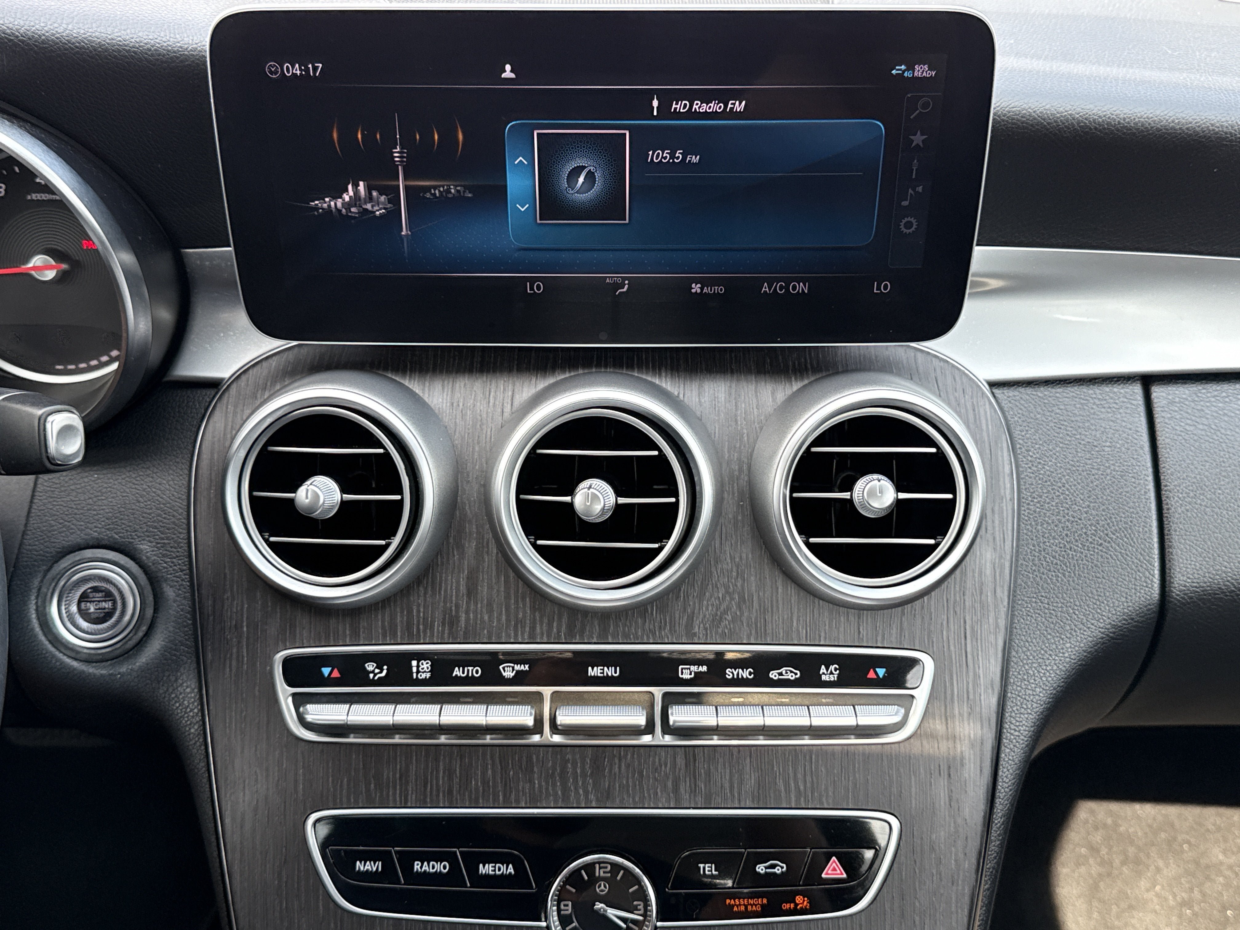 Used 2020 Mercedes-Benz C 300 4MATIC Sedan image 27