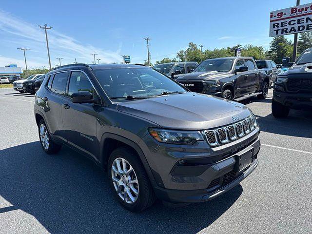 Certified 2023 Jeep Compass Latitude AWD/4WD image 9