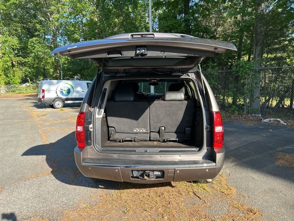 Used 2013 Chevrolet Tahoe LTZ AWD/4WD image 33