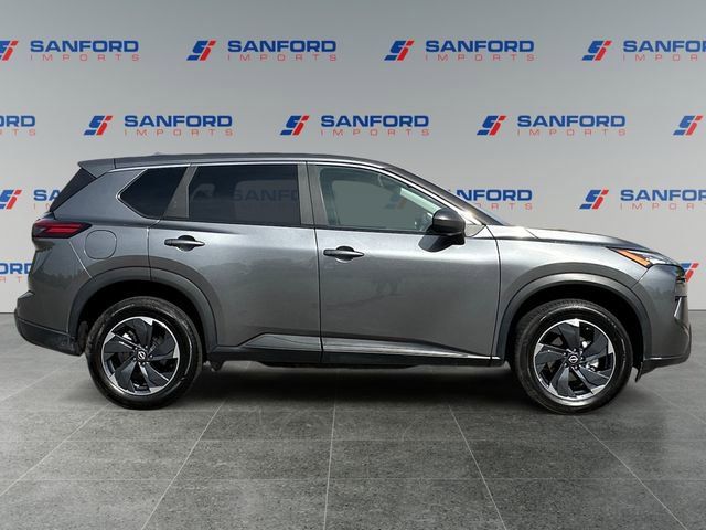Used 2024 Nissan Rogue SV FWD image 6