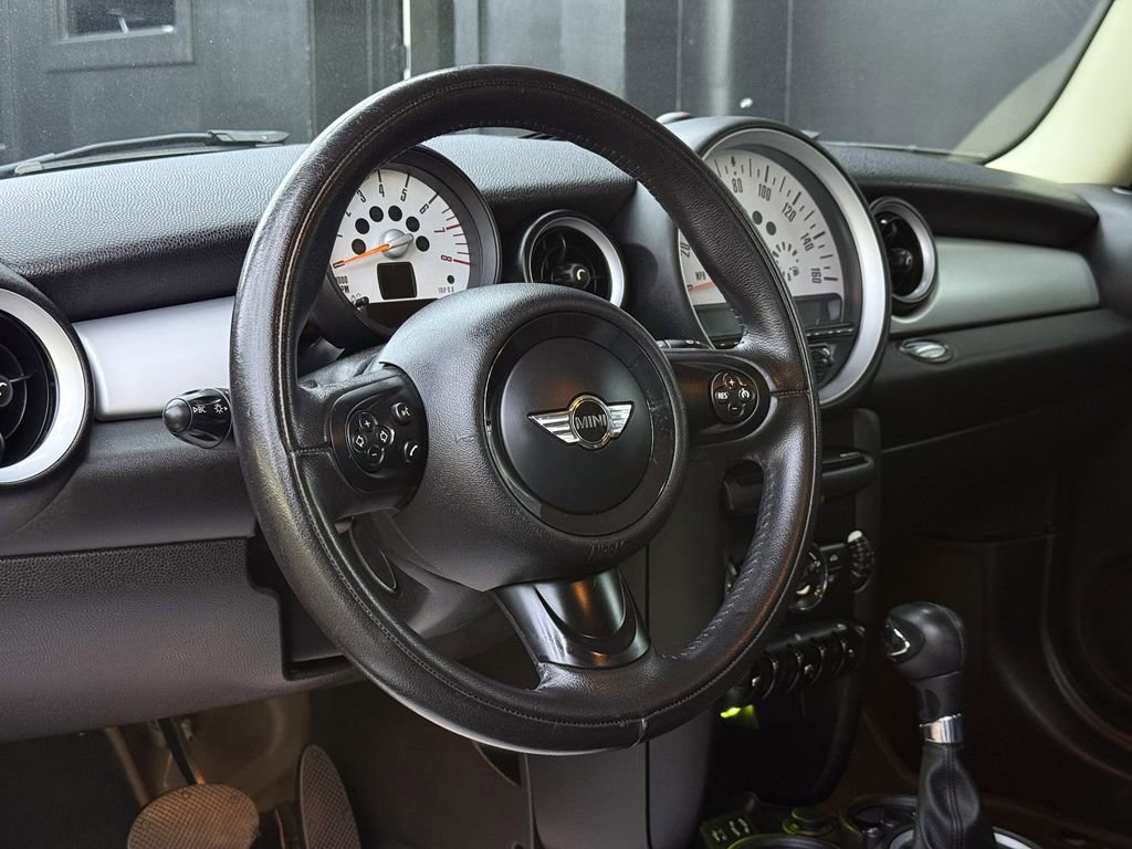 Used 2013 MINI Cooper Hardtop FWD image 15