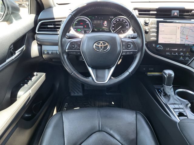 Used 2020 Toyota Camry XLE w/ Sunroof Package FWD image 27