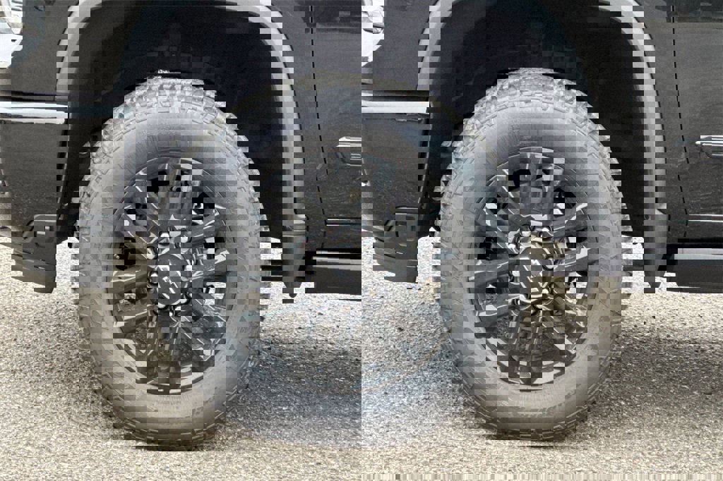 New 2025 Chevrolet Silverado 3500 High Country w/ Midnight Edition image 25