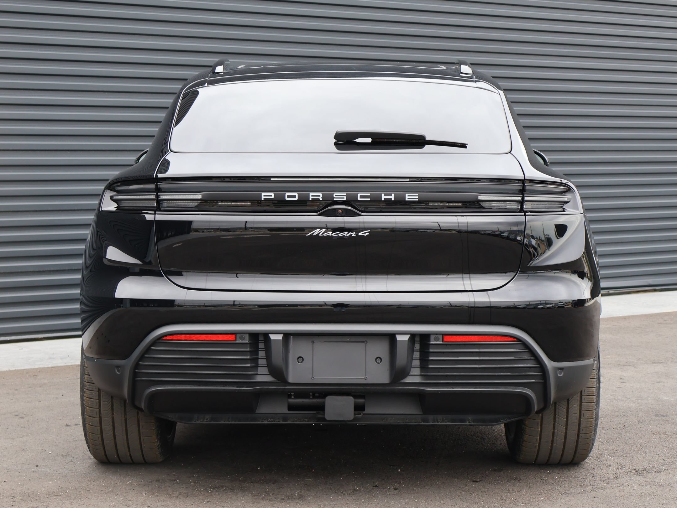 New 2026 Porsche Macan 4 Electric AWD/4WD image 10