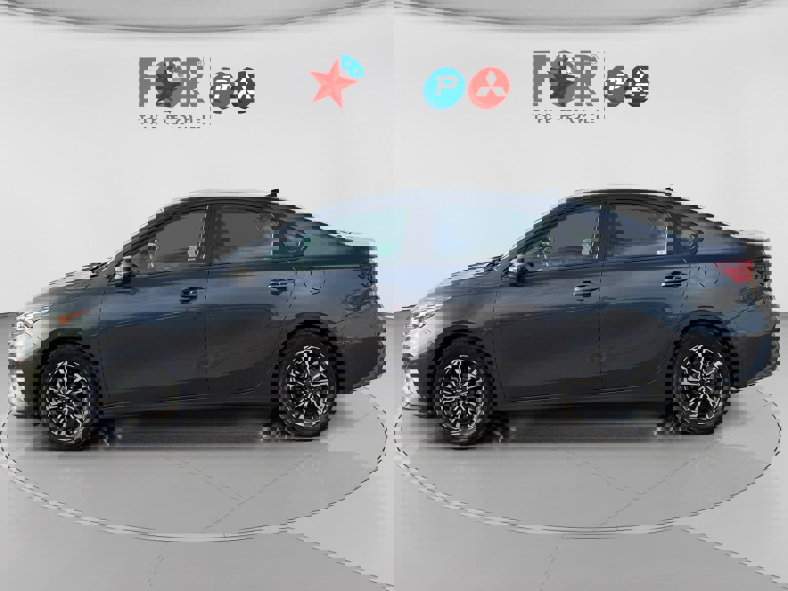 Used 2024 Kia Forte LXS image 2