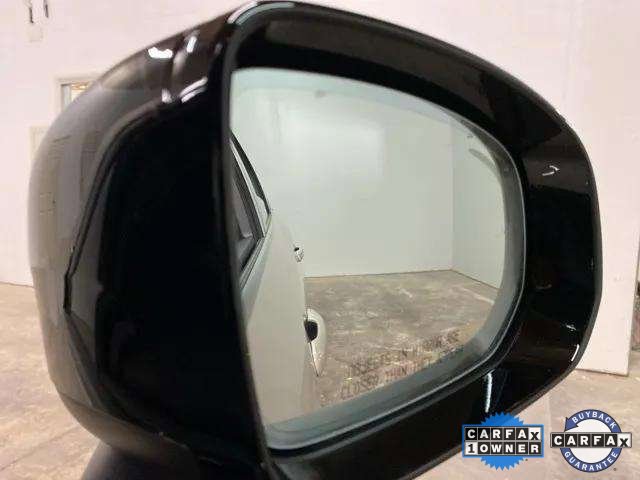 Used 2025 Volvo XC60 B5 Plus image 89