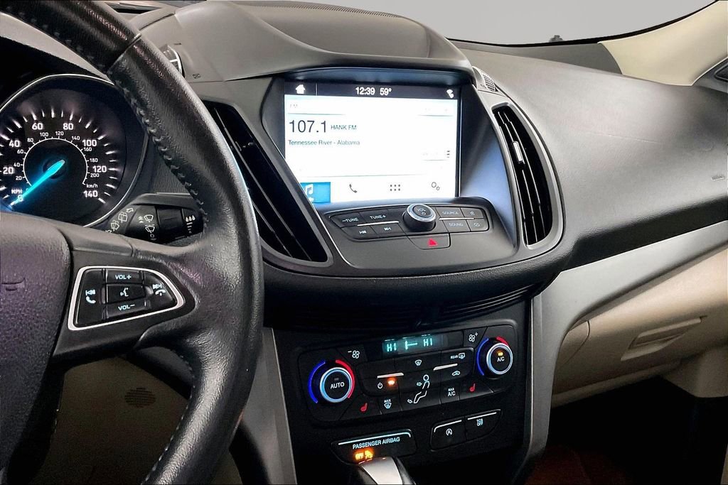 Used 2019 Ford Escape SEL image 9