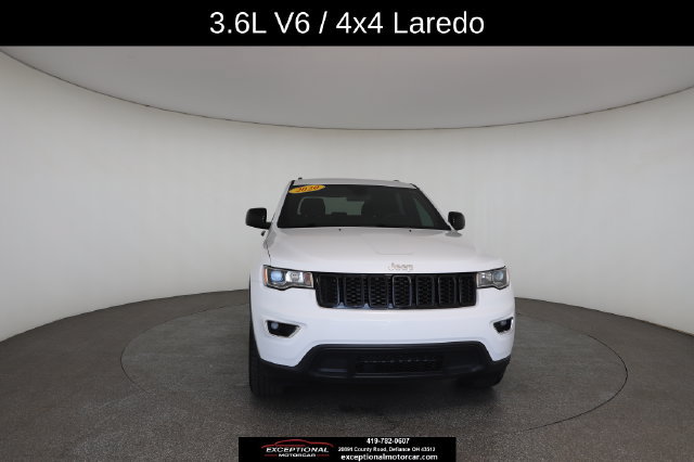 Used 2020 Jeep Grand Cherokee Laredo AWD/4WD image 29