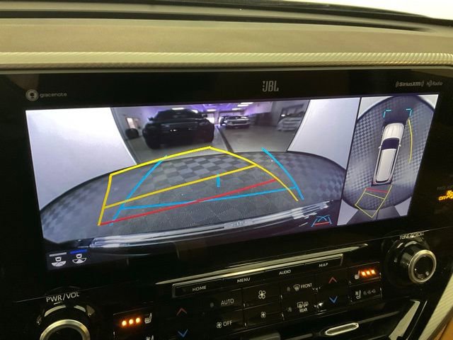 Used 2022 Toyota Highlander Platinum image 11