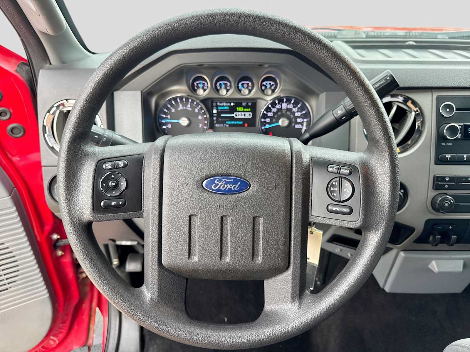 Used 2015 Ford F250 XLT w/ XLT Premium Package AWD/4WD image 22