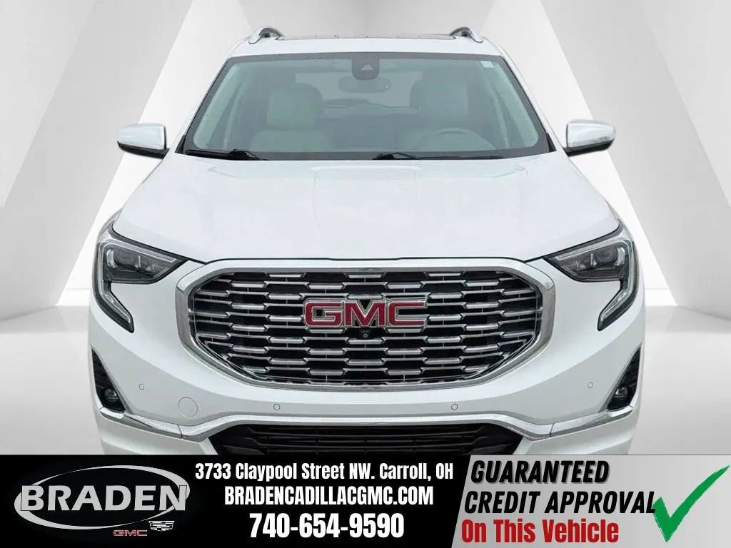 Used 2020 GMC Terrain Denali w/ Denali Premium Package AWD/4WD image 1